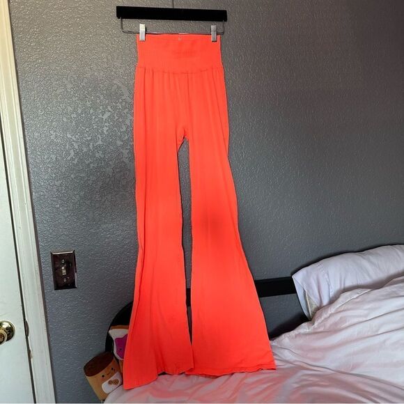 Free People FP Movement good karma bright coral flare high rise yoga leggings - Picture 9 of 12